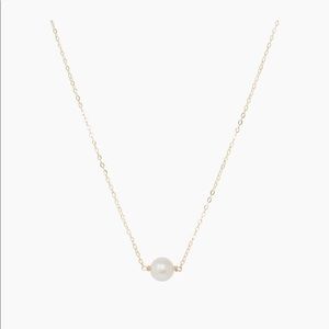 Liz James Emmalee small gold pearl necklace